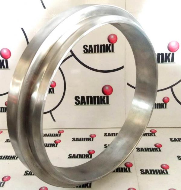 Flange 8