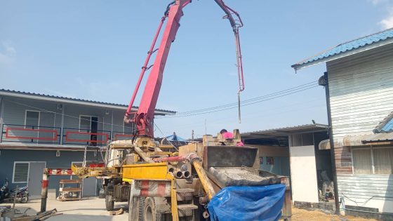 เช่าปั๊มคอนกรีต โจ เบเกอร์ แพรกษา ซ.7 สมุทรปราการ เทคานชั้นสอง + พื้นชั้นหนึ่ง โจ เบเกอร์ แพรกษา ซ.7 สมุทรปราการ 15 คิว รูปที่ 1 Sannki Thai