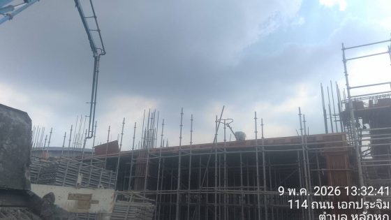 เช่าปั๊มคอนกรีต โรงเรียน SBS รังสิต เท พื้นชั้น 2 โรงเรียน SBS รังสิต 195 คิว รูปที่ 1 Sannki Thai