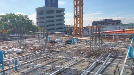 เช่าปั๊มคอนกรีต สายลวด สมุทรปราการ เทพื้นชั้น4 สายลวด สมุทรปราการ 95 คิว รูปที่ 1 Sannki Thai